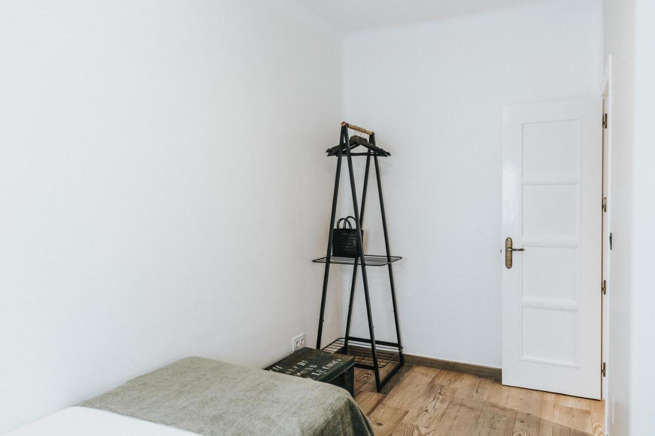 Contemporary Industrial By Rems Apartment *