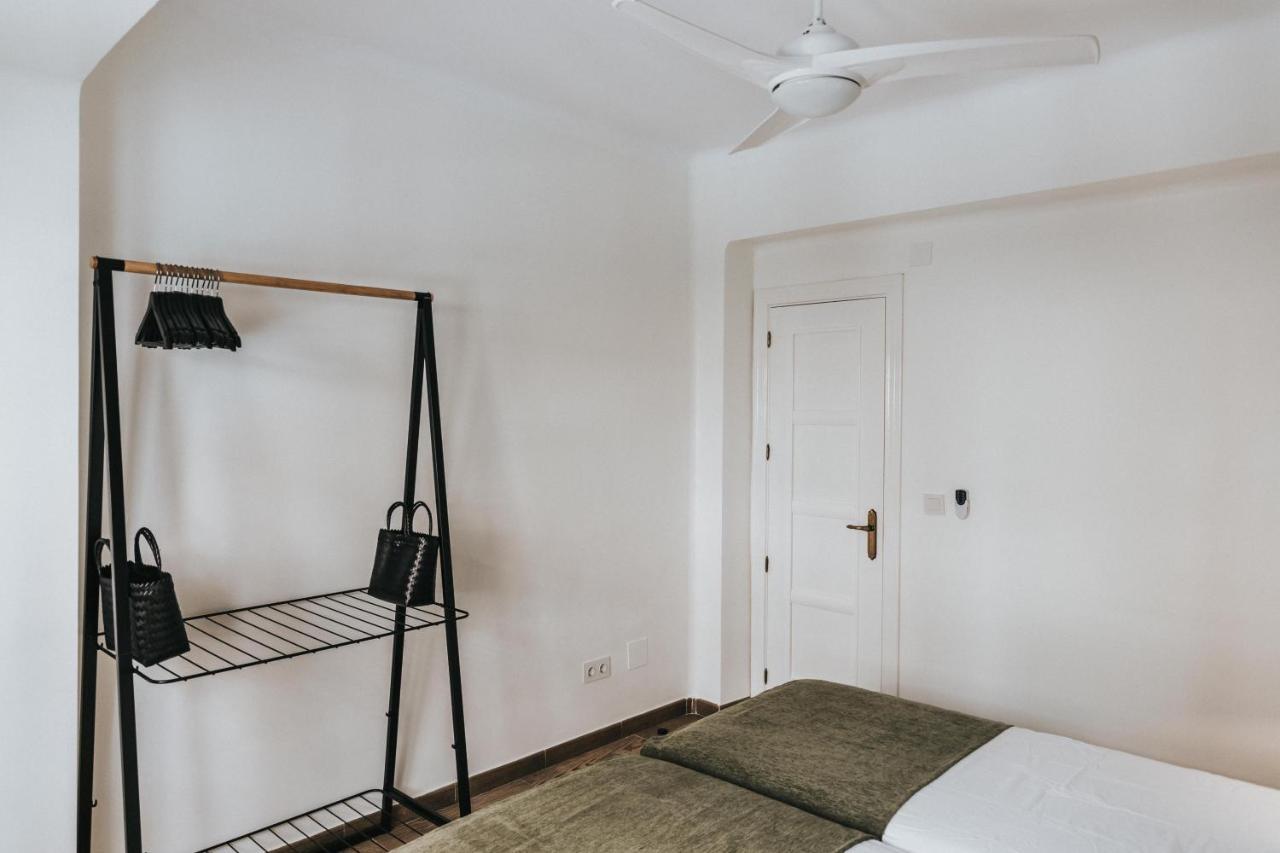Apartment Contemporary Industrial By Rems Malaga
